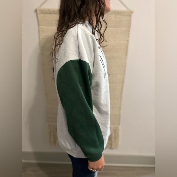 Target sweatshirt - Picture 2 of 4